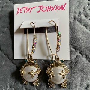 Betsey Johnson Dangling Pearl Frog Earrings 2inch